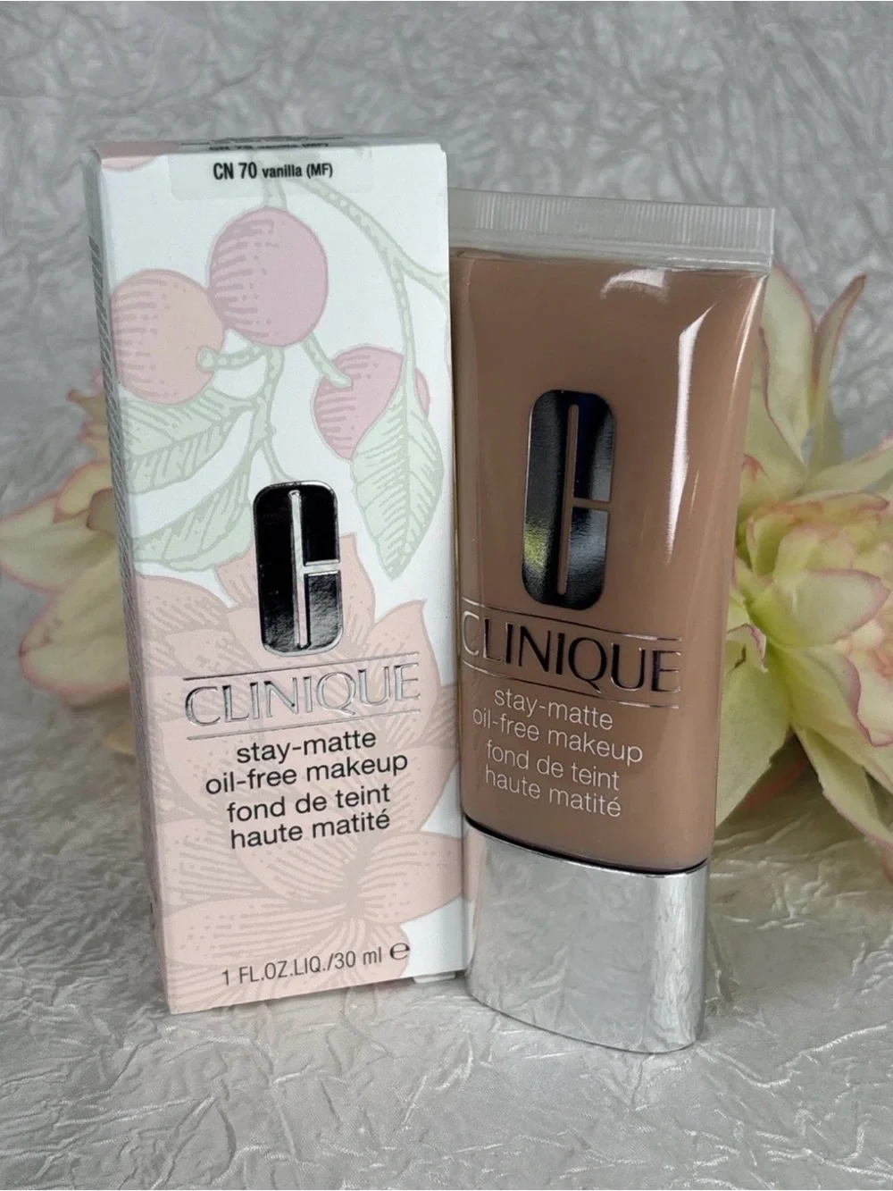 CLINIQUE Stay-matte Oil-free Makeup ~ CN 70 Vanilla ~ Full Size NIB